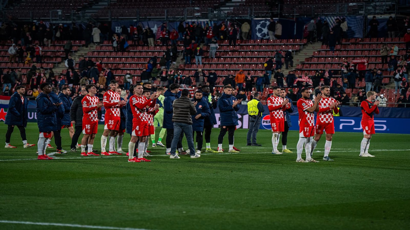 Girona en su último partido de Champions I Vía X Girona