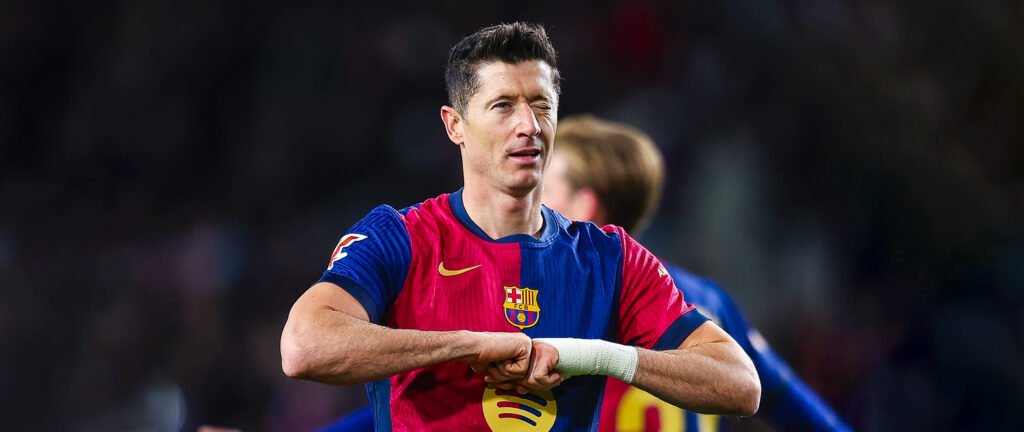 Lewandowski celebrando un gol frente al Valencia CF