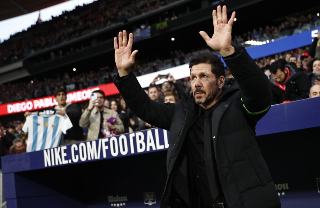 Cholo Simeone agradeciendo a la afición del Atleti.