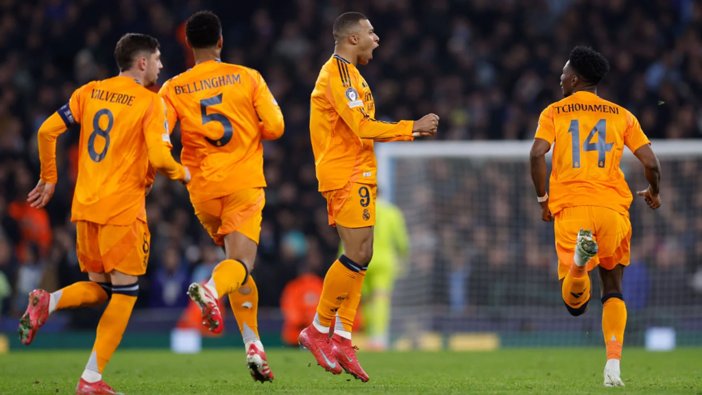 Los jugadores del Real Madrid celebrando un gol