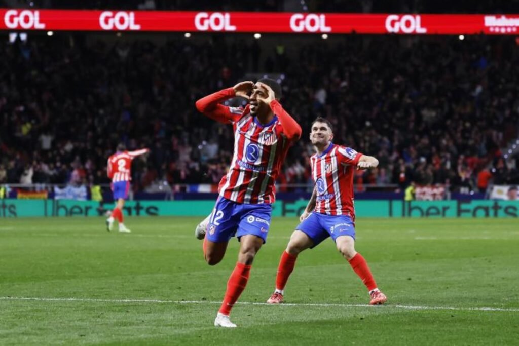 Samu Lino celebrando un gol contra el Sevilla