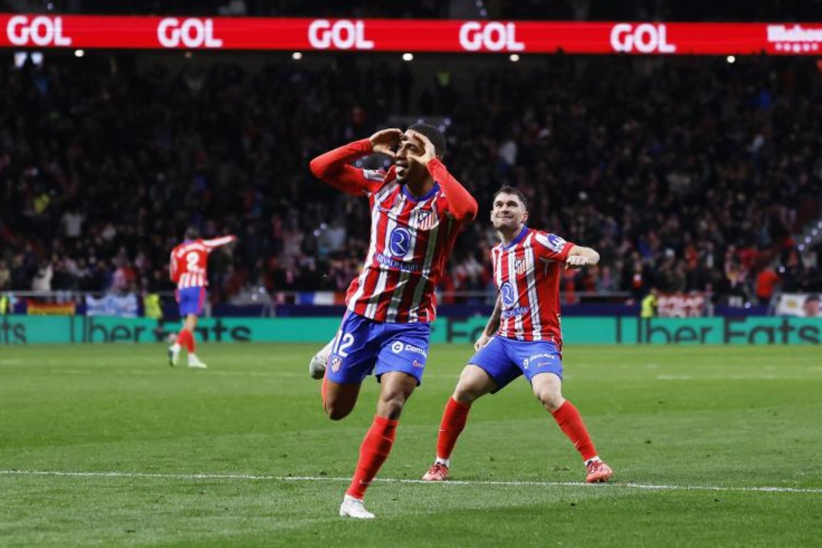 Samu Lino celebrando un gol contra el Sevilla