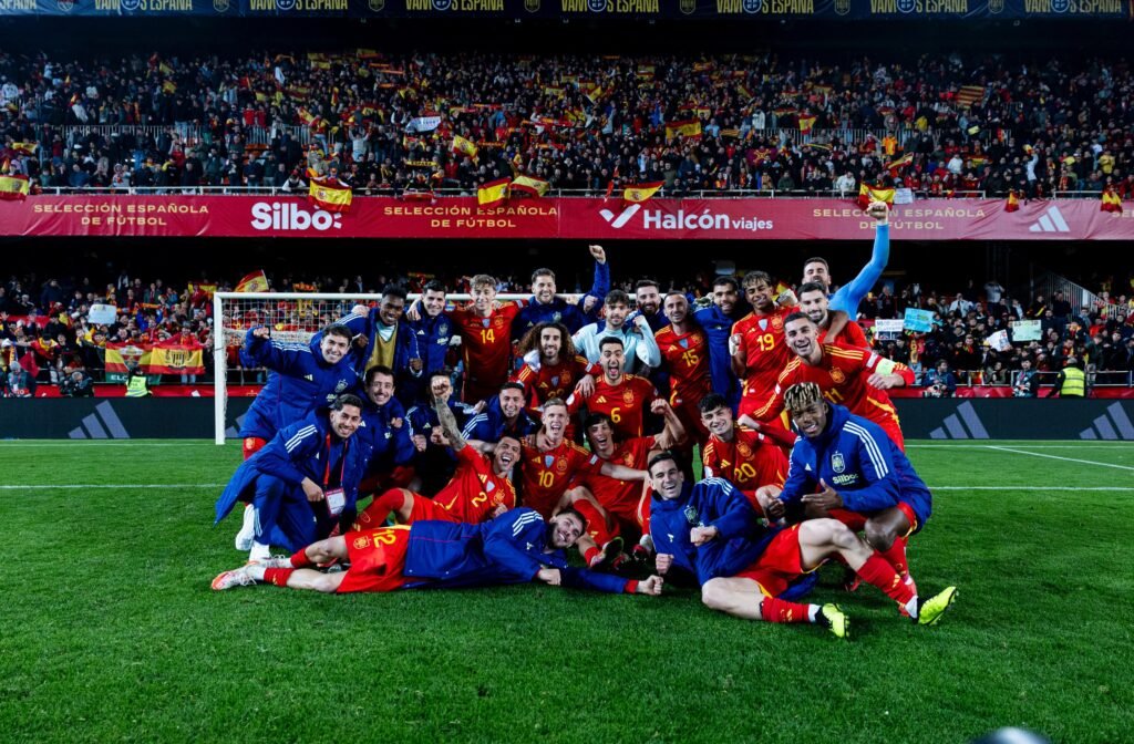 España celebra el pase a la Final Four /Vía X /@Sefutbol