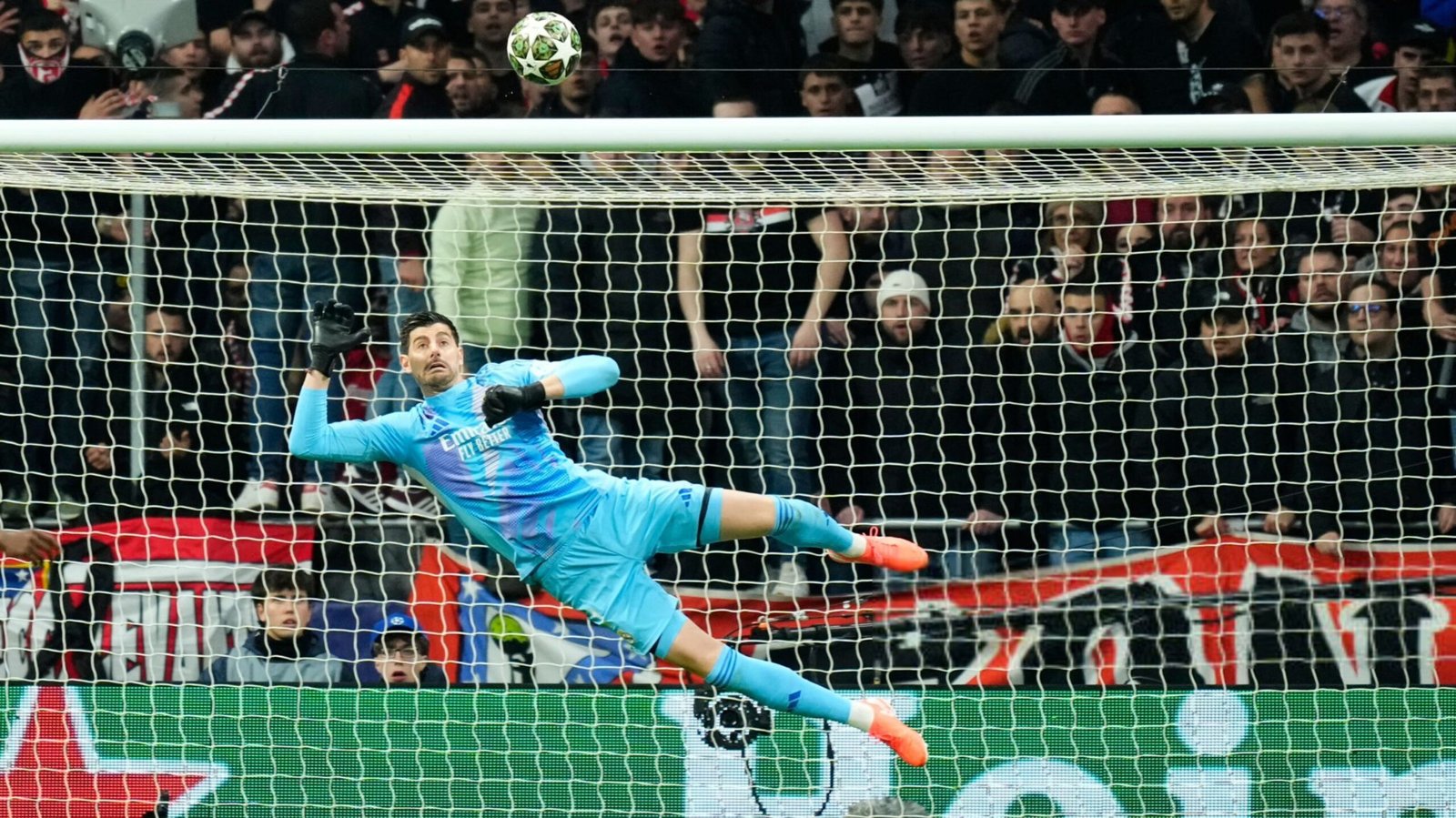 Courtois en un partido de Champions / Vía: UEFA