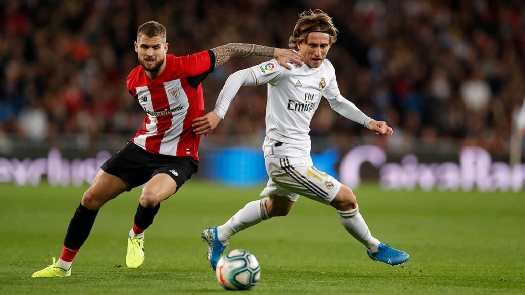 Modric e Iñigo Martínez