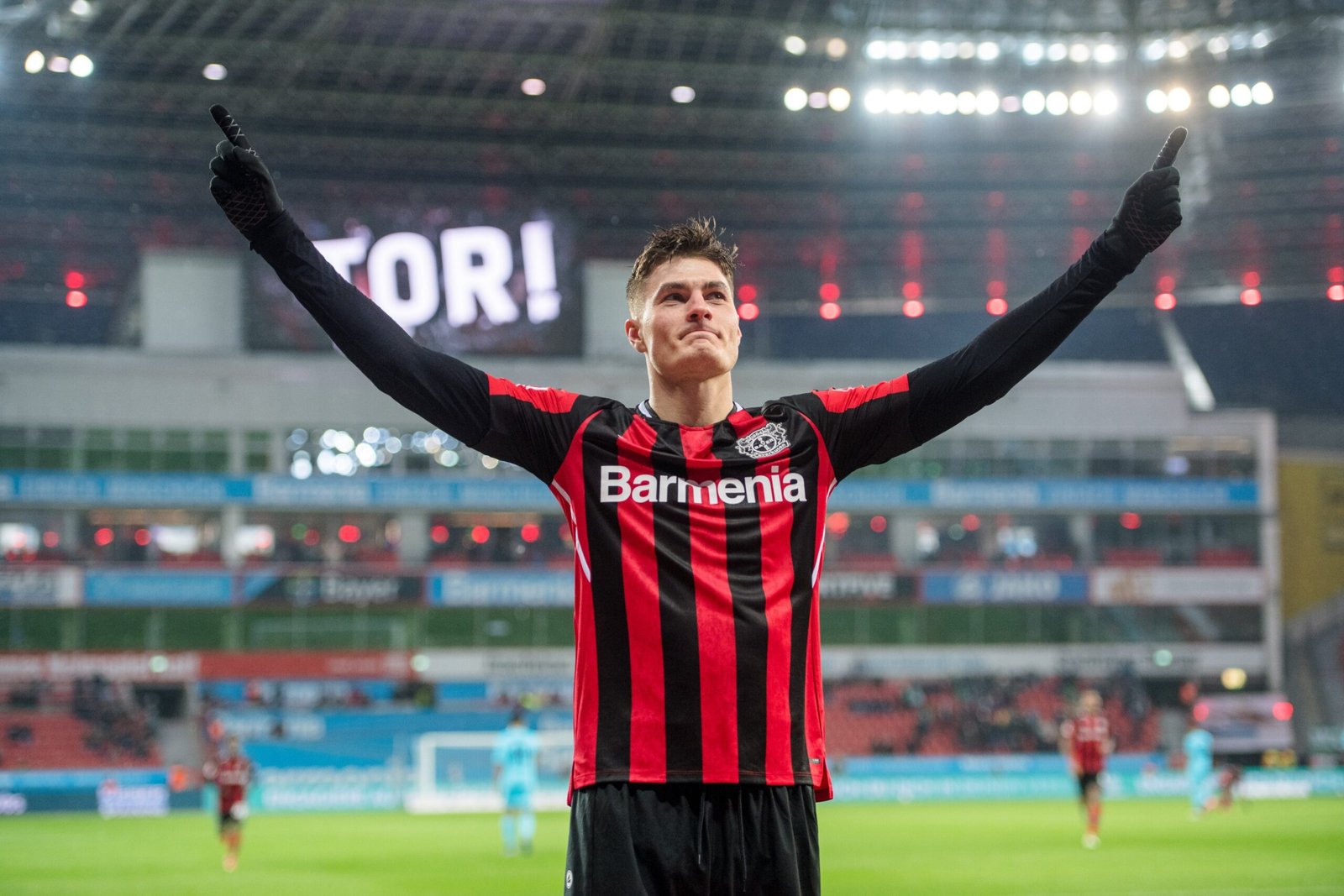 Patrik Schick con el Bayer Leverkusen