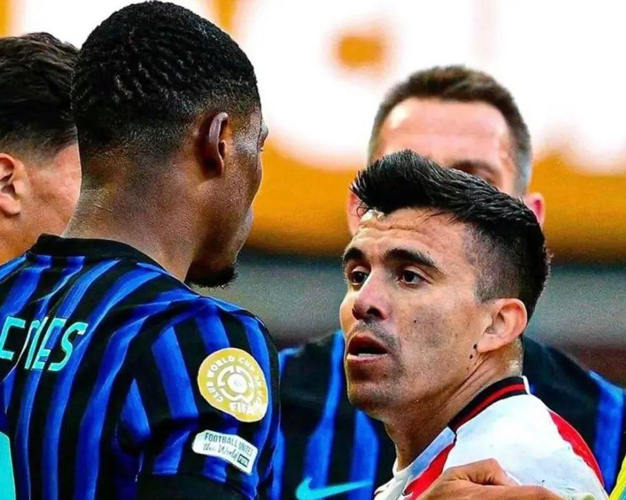 Acuña y Dumfries se volvieron a cruzar después de su incidente en el Mundial | Imagen: Inter de Milán