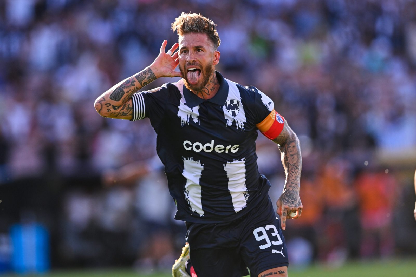 Sergio Ramos celebrando su gol / Vía X/@Rayados