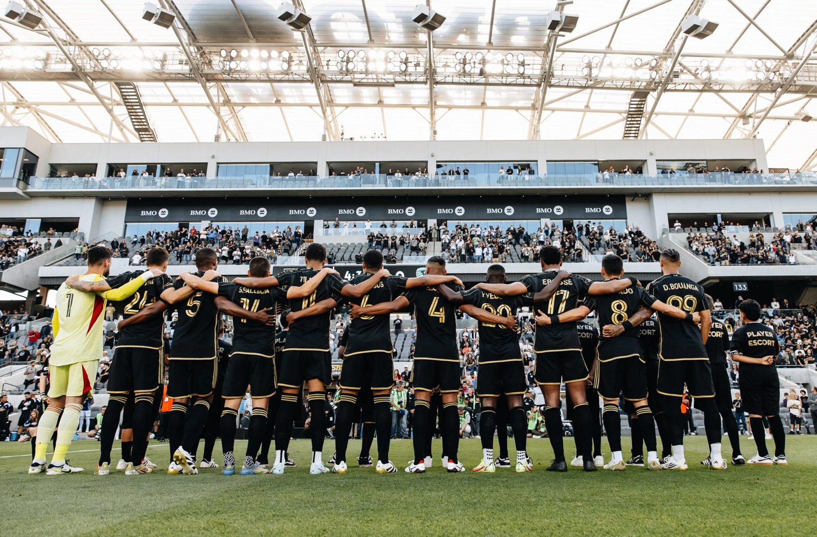 La plantilla del equipo americano posando antes de comenzar su partido.