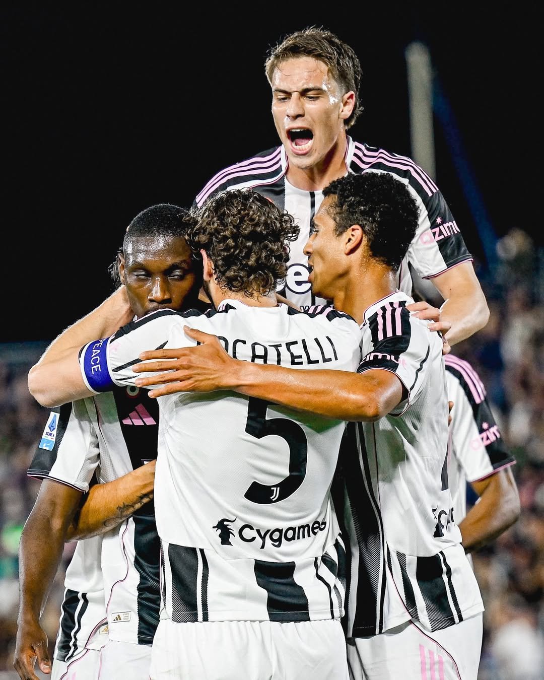 Jugadores de la Juventus celebrando un gol