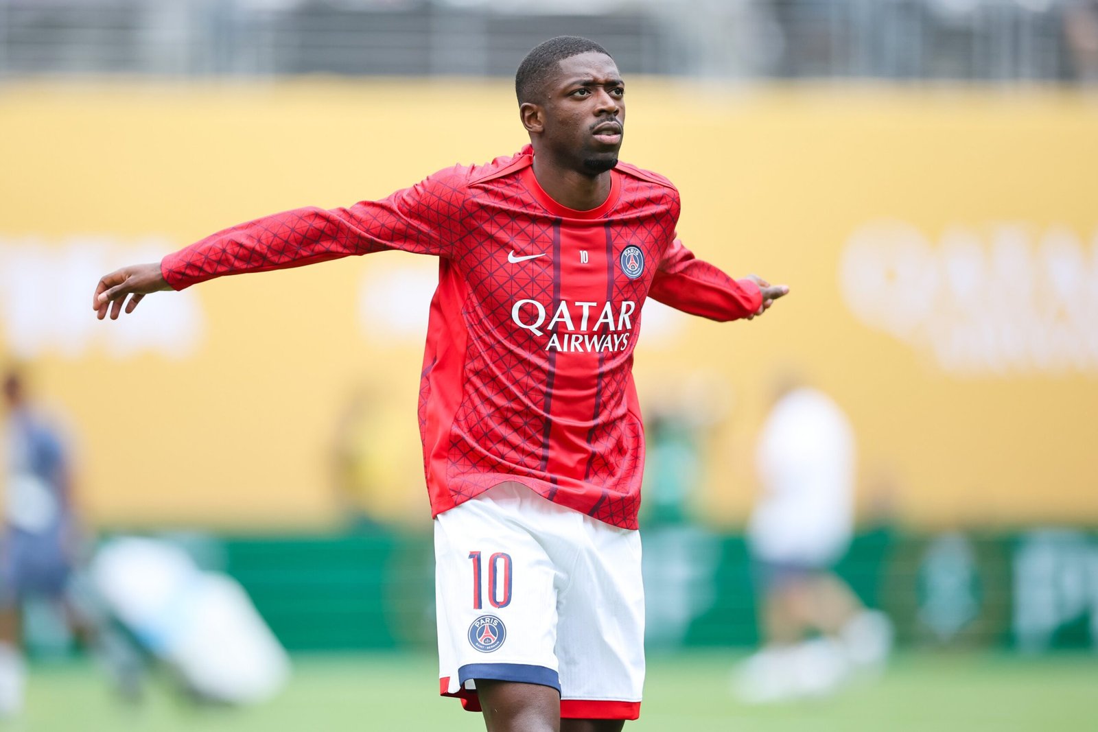 Dembélé calentando antes de la final del Mundial de Clubes contra el Chelsea