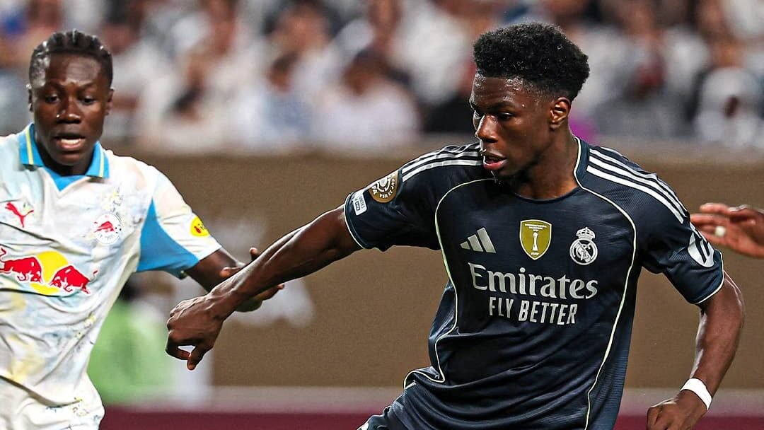 Tchouaméni jugando contra el Salzburgo / Vía X: @RealMadrid