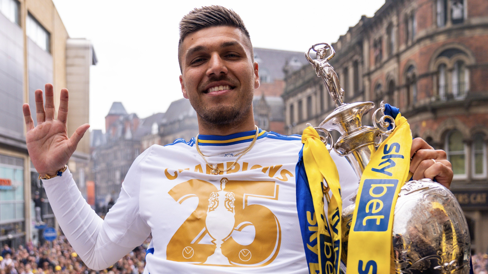 Joël Piroe / Vía: @LUFC
