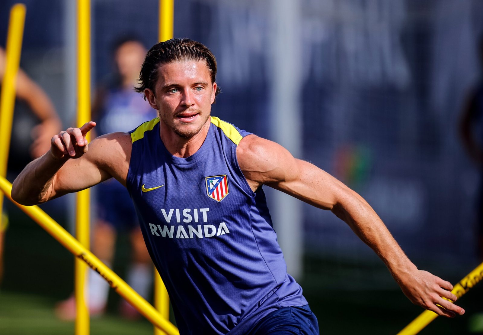 Conor Gallagher entrenando en el Cerro del Espino