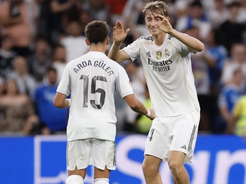Arda Guler y Dean Huijsen celebrando el goal