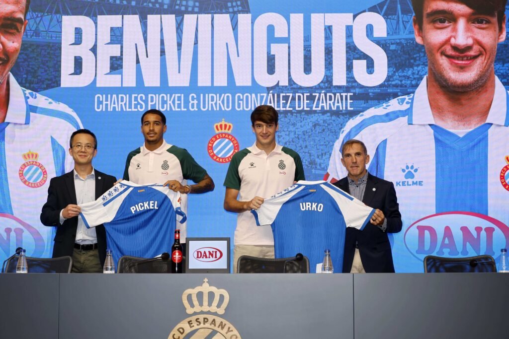 Presentación de Charles Pickel y Urko González