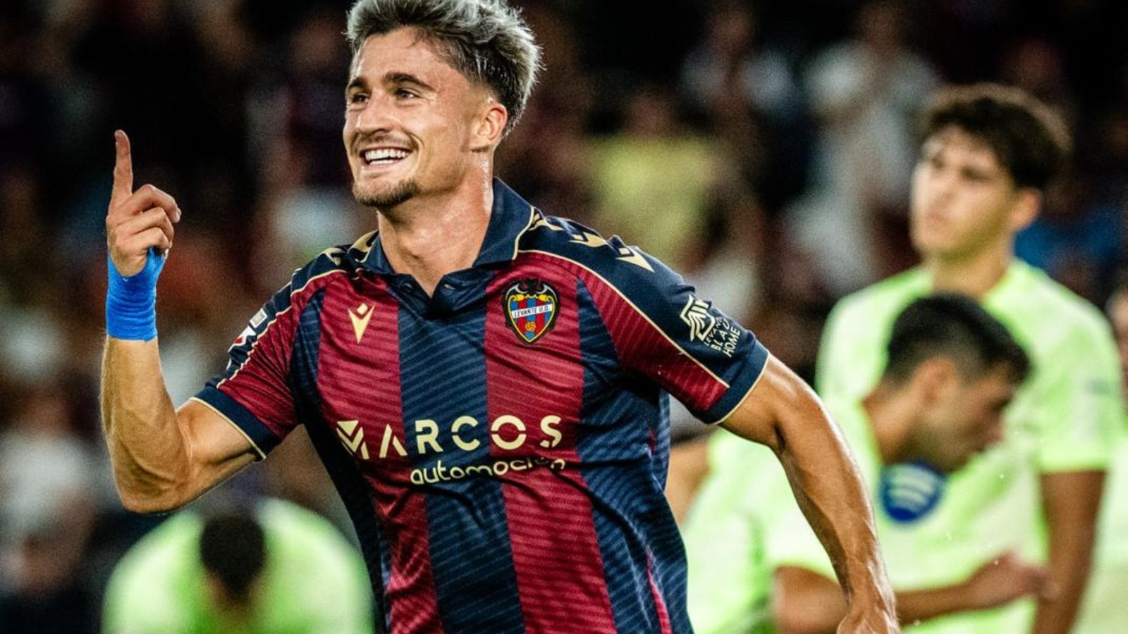 Iván Romero celebra su primer gol en LaLiga.