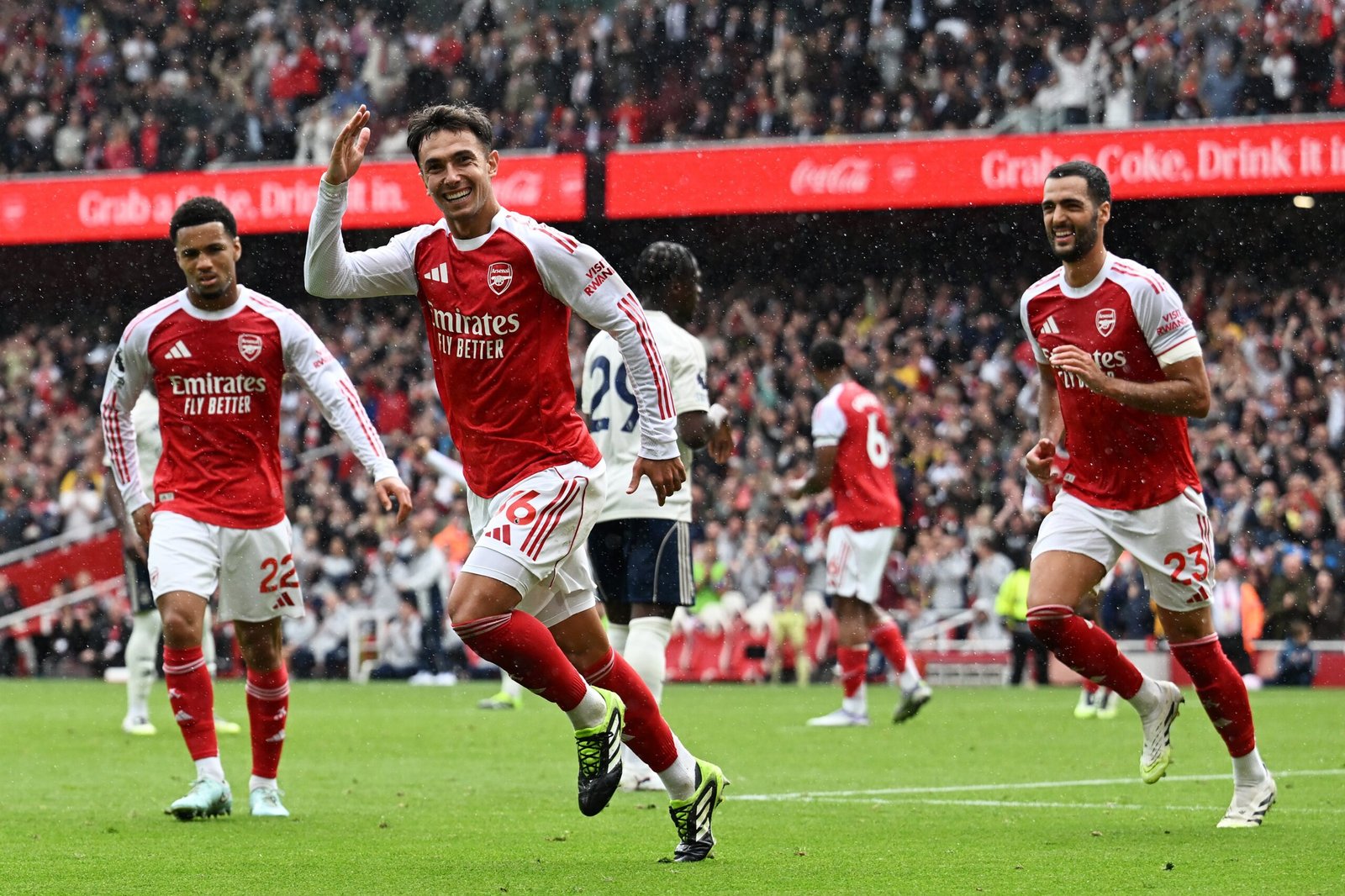 Zubimendi celebrando un gol
