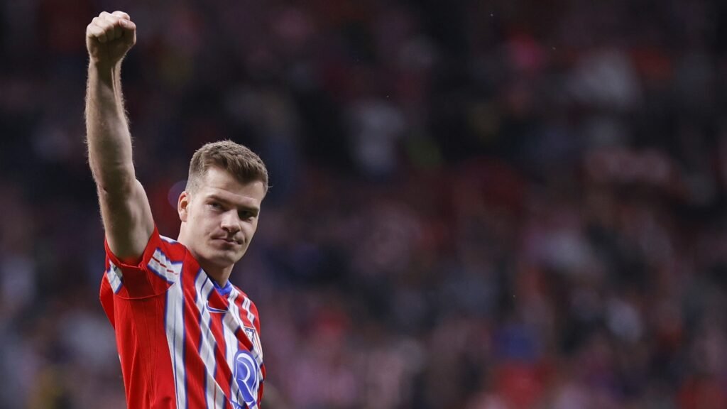 Sorloth celebra un tanto con el Atlético de Madrid.
