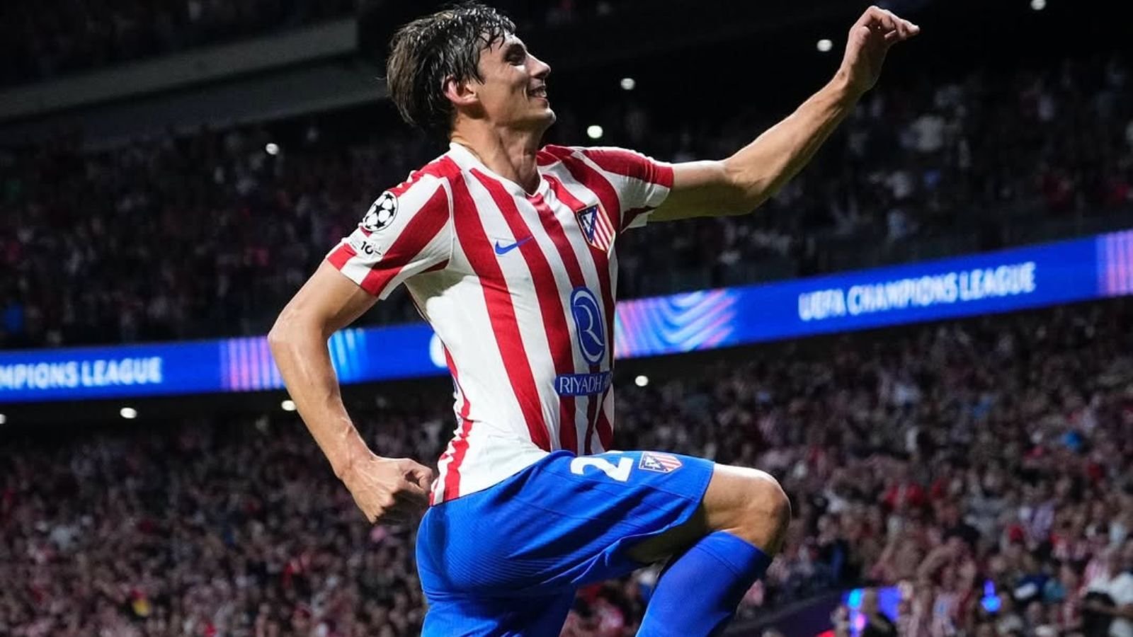 Robin Le Normand celebra su gol ante el Eintracht de Frankfurt en la Champions League con la camiseta del Atlético de Madrid.