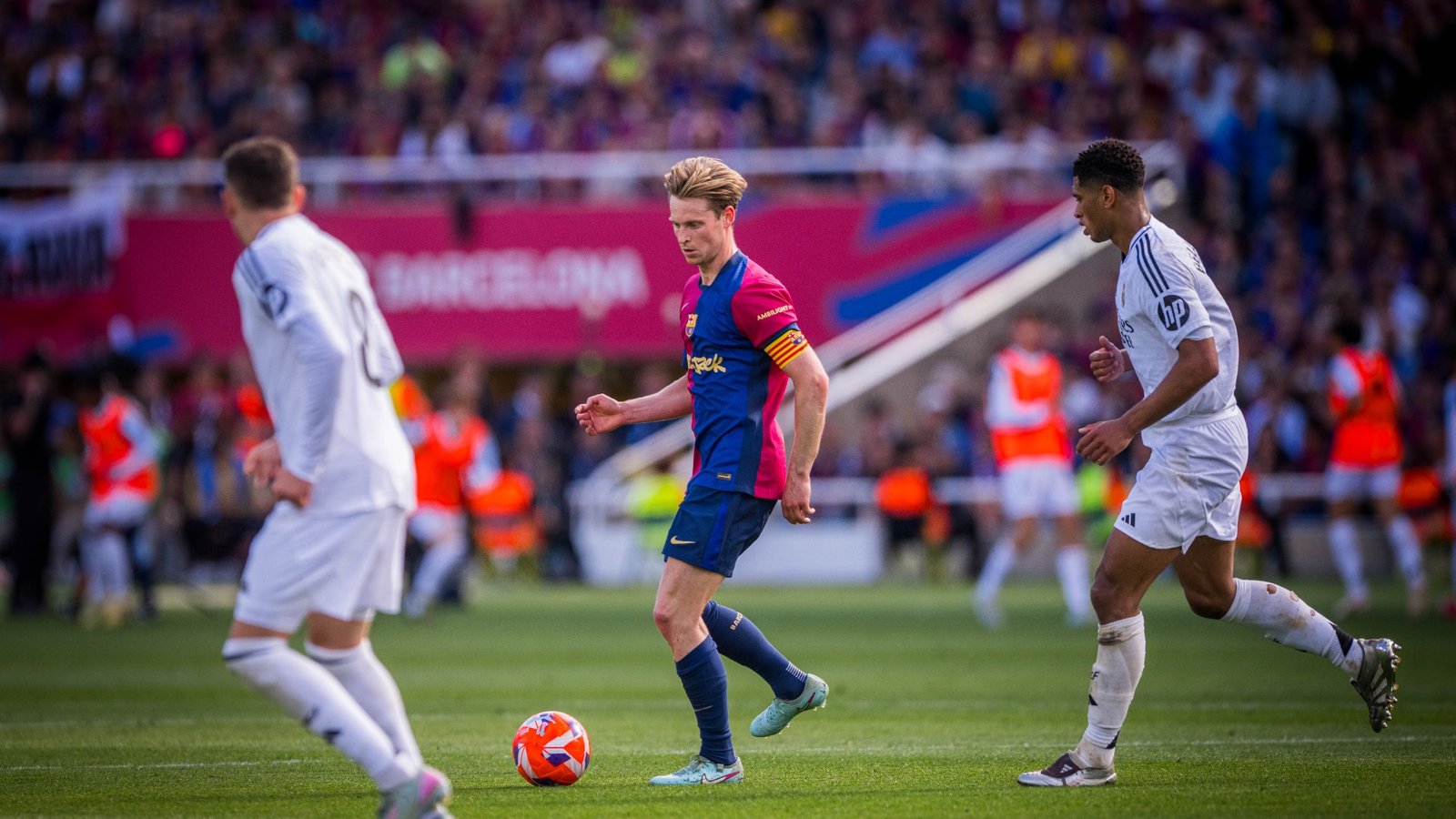 Previa estadística de el Clásico. De Jong. Valverde. Bellingham. Via: fcbarcelona.es