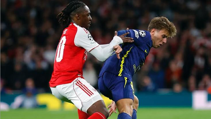 Pablo Barrios, en el partido del Atlético de Madrid en Arsenal.