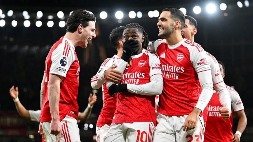 Eze y el Arsenal vencen al Tottenham en el derbi del Norte de Londres.