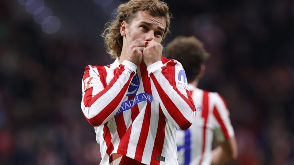 Griezmann celebra uno de los tantos ante el Levante.