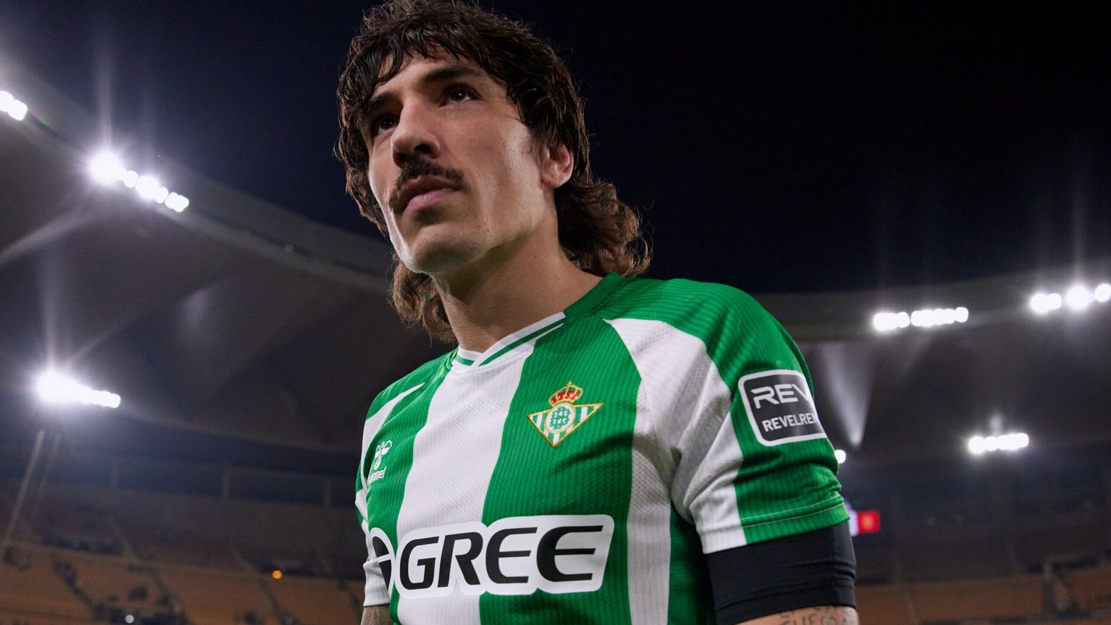 Héctor Bellerín, en un partido con el Betis