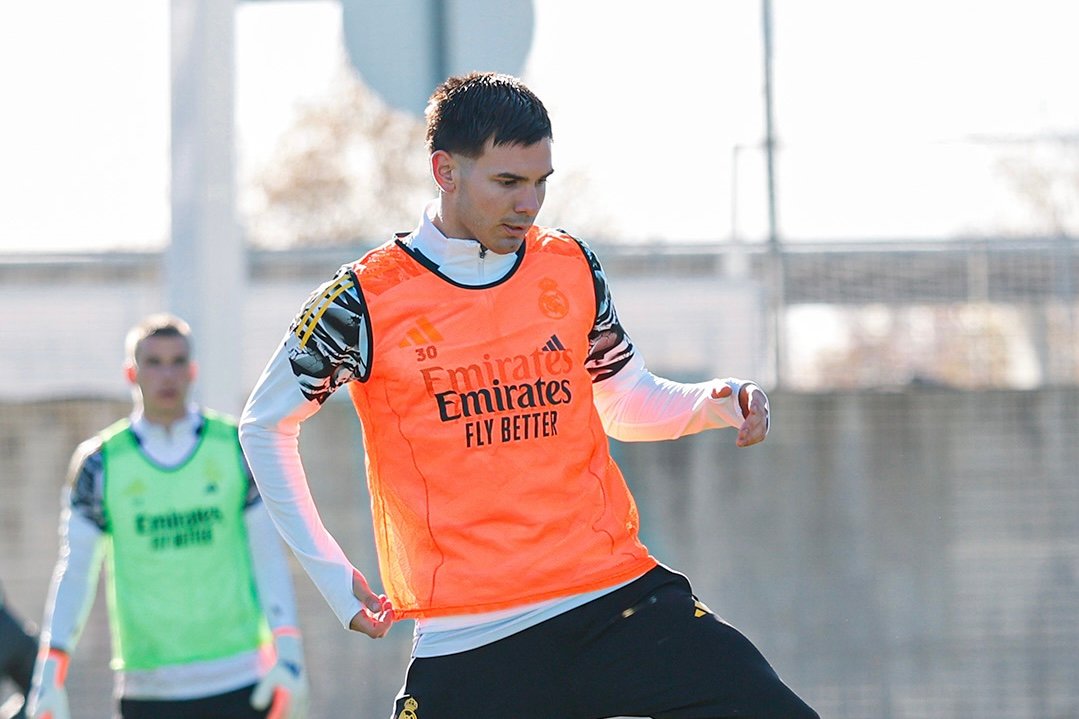 Mastantuono entrenandose / Via: X @realmadrid