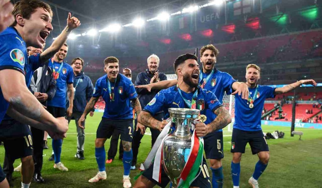 Insigne: vuelta a Italia con la Lazio