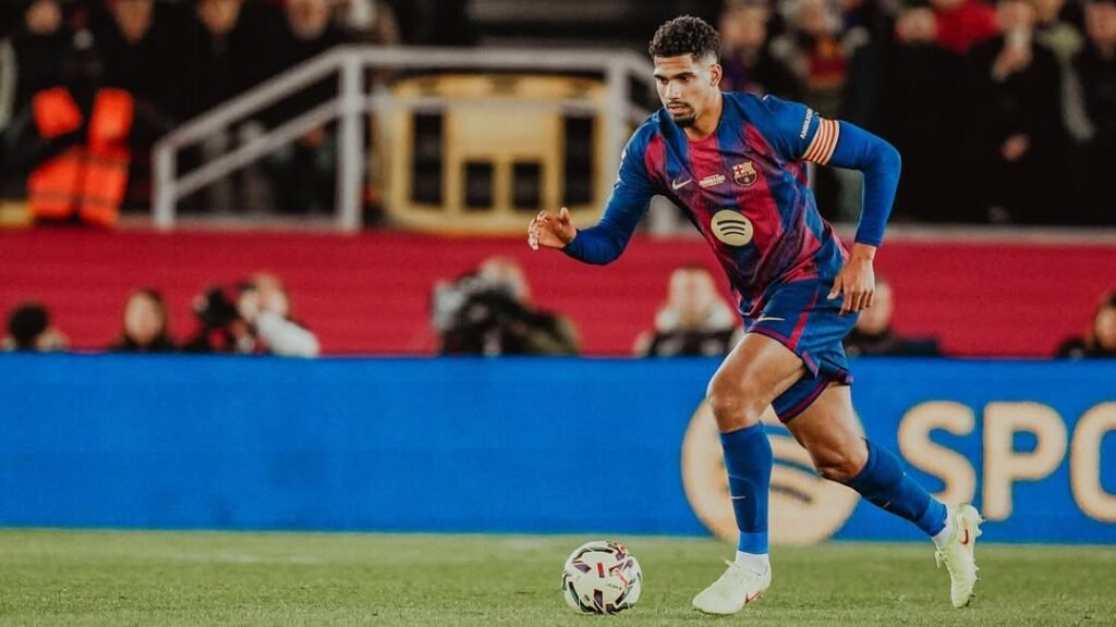 Araújo con la cinta de capitán