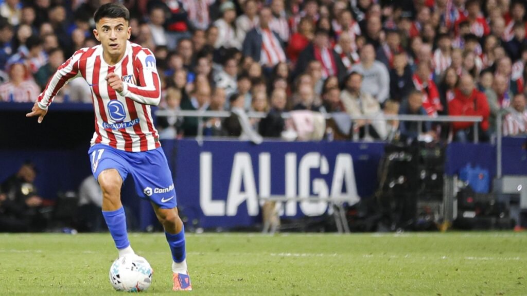 Thiago Almada, en un partido con el Atlético de Madrid.