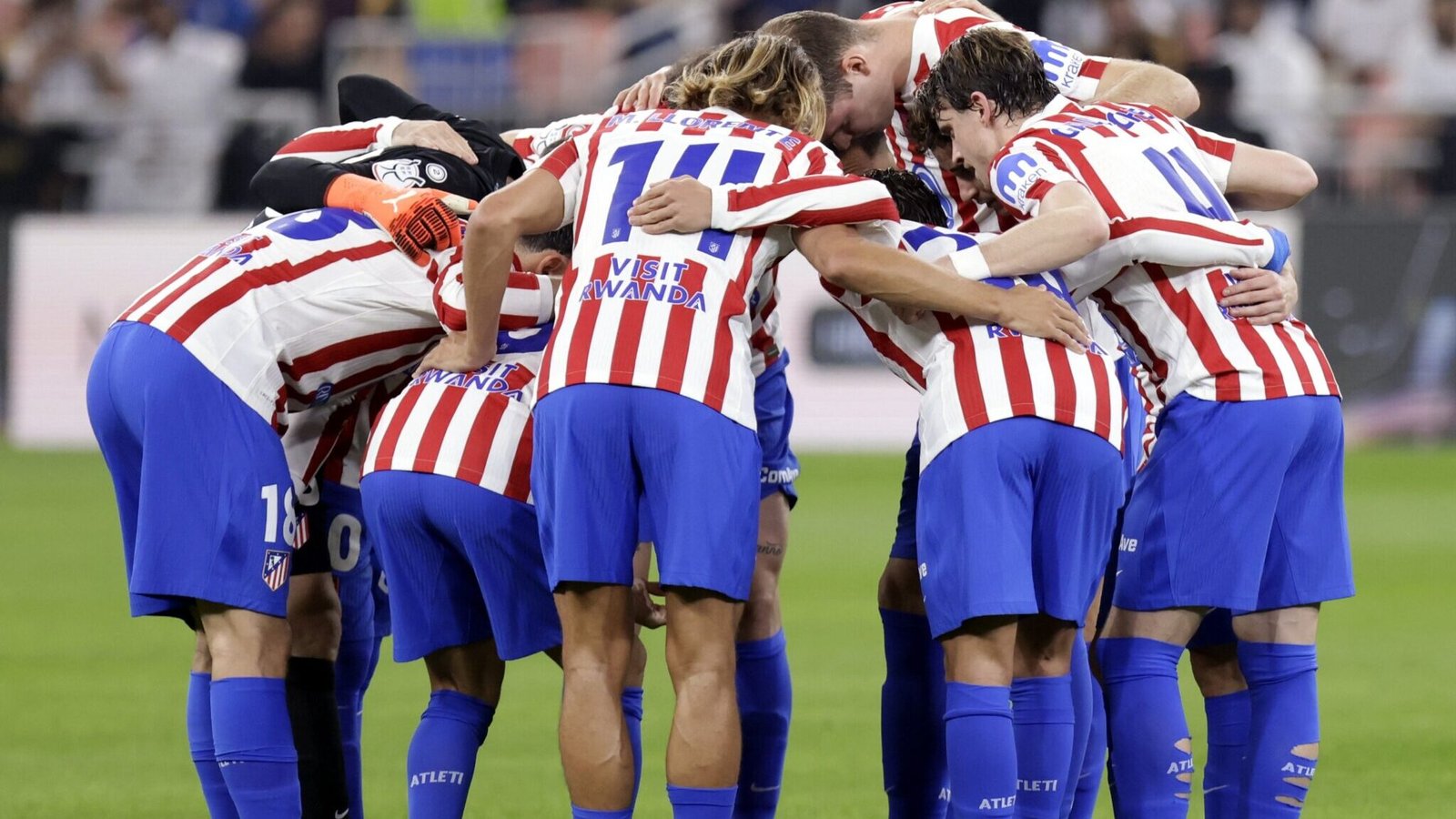El Atlético de Madrid reunido antes del partido de Supercopa de España.