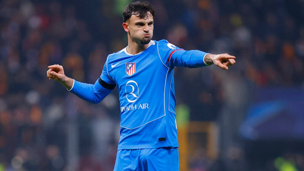 Marc Pubill, en el partido de Champions League frente al Galatasaray.