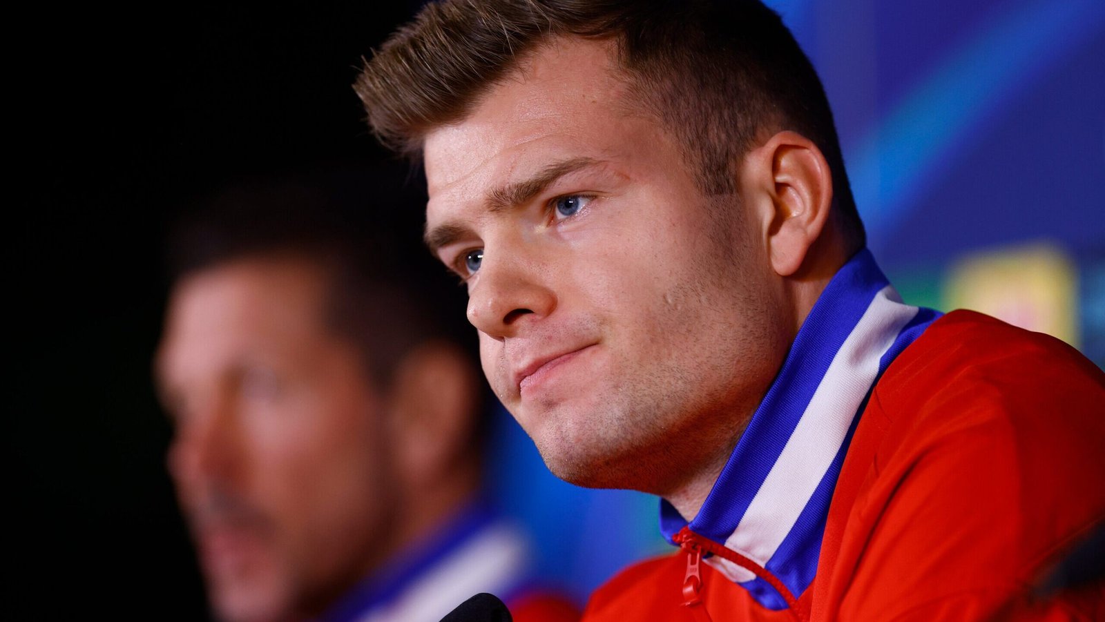 Sorloth, en la rueda de prensa previa al partido ante el Galatasaray.