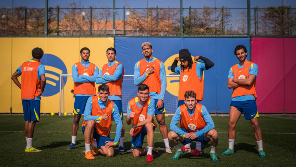 Parte de la plantilla culé en el último entrenamiento. Vía X / @FCBarcelona_es