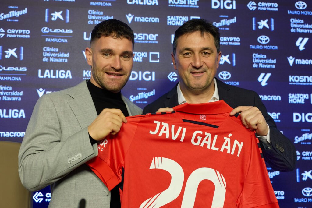 Javi Galán, en su presentación con Osasuna