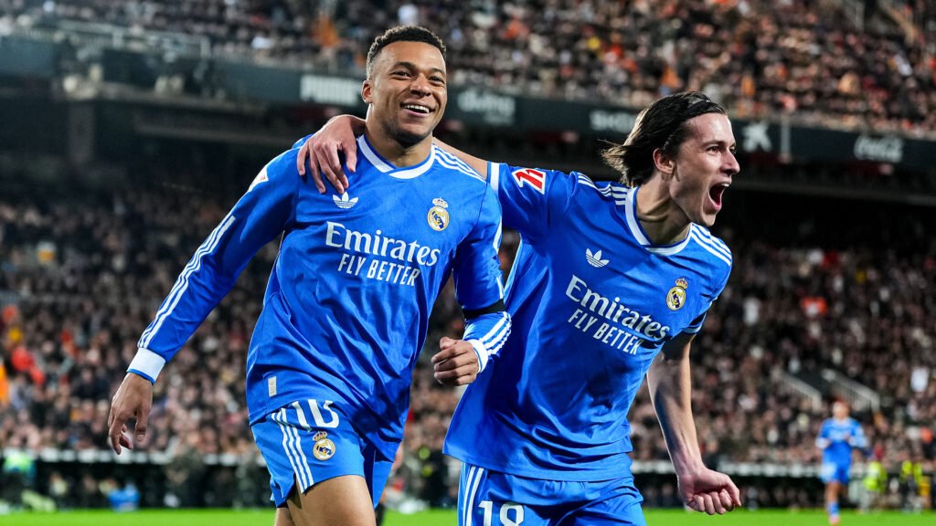 Kylian Mbappé celebra su gol ante el Valencia en Mestalla. Vía X: @Realmadrid