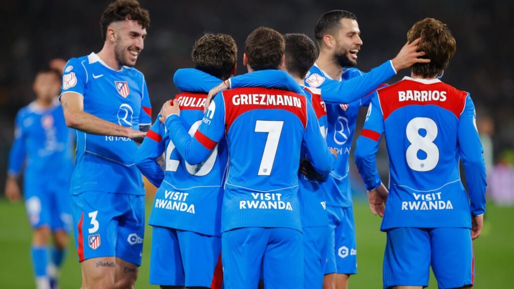 El Atlético de Madrid celebra uno de los cinco goles logrado ante el Betis.