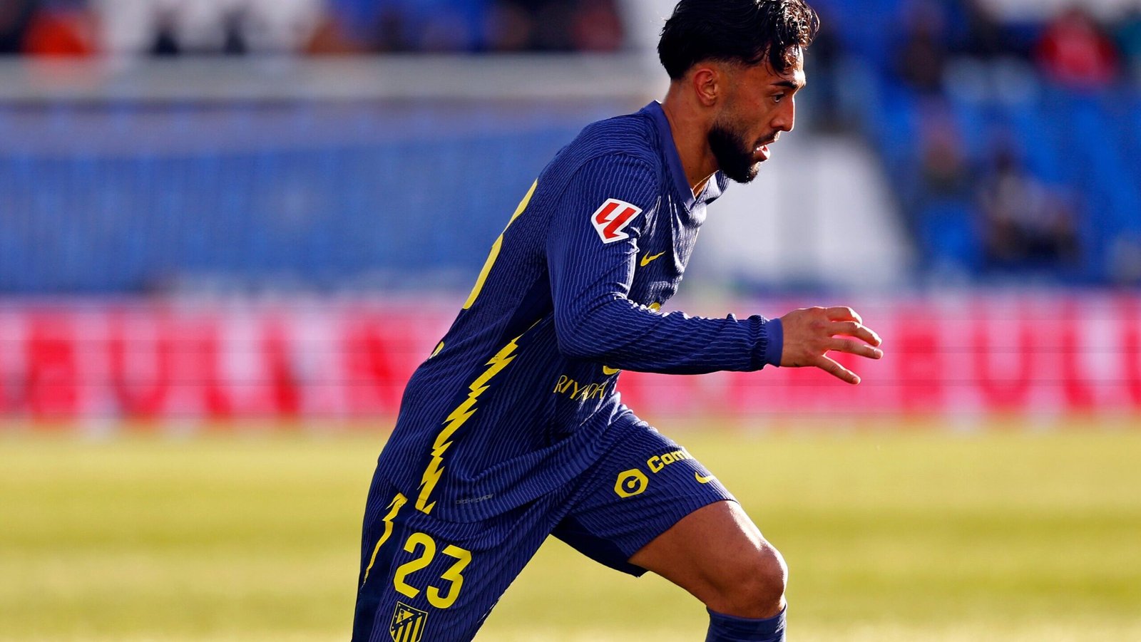 Nico González, en un partido con el Atlético de Madrid.