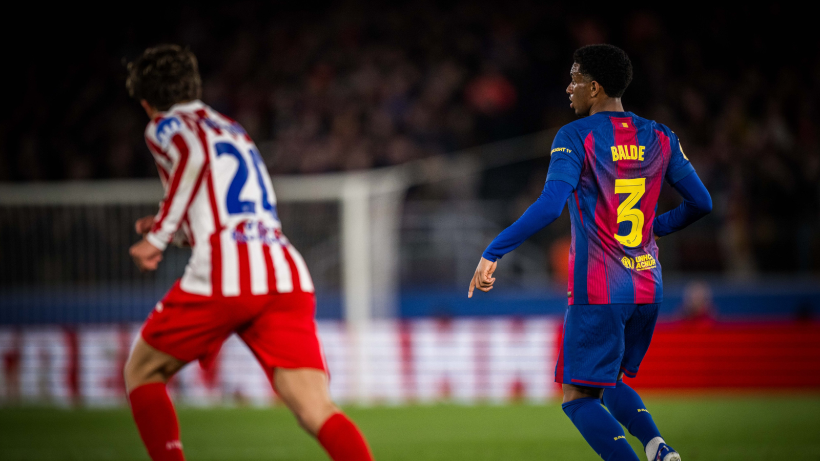 Alejandro Balde durante la semifinal de Copa frente al Atético. Vía X / @FCBarcelona