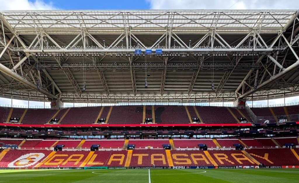 Galatasaray y Liverpool se miden en Turquía en el primer partido de la eliminatoria/ Vía X: @GalatasaraySK