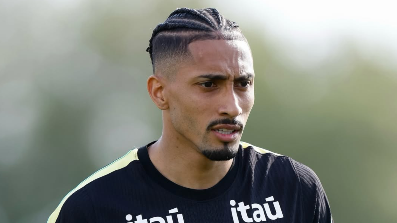 Raphinha en el entrenamiento de la selección brasileña. Vía Instagram / @brasil