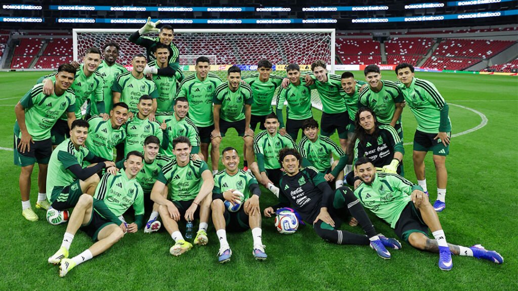 La selección de México, en un entrenamiento.