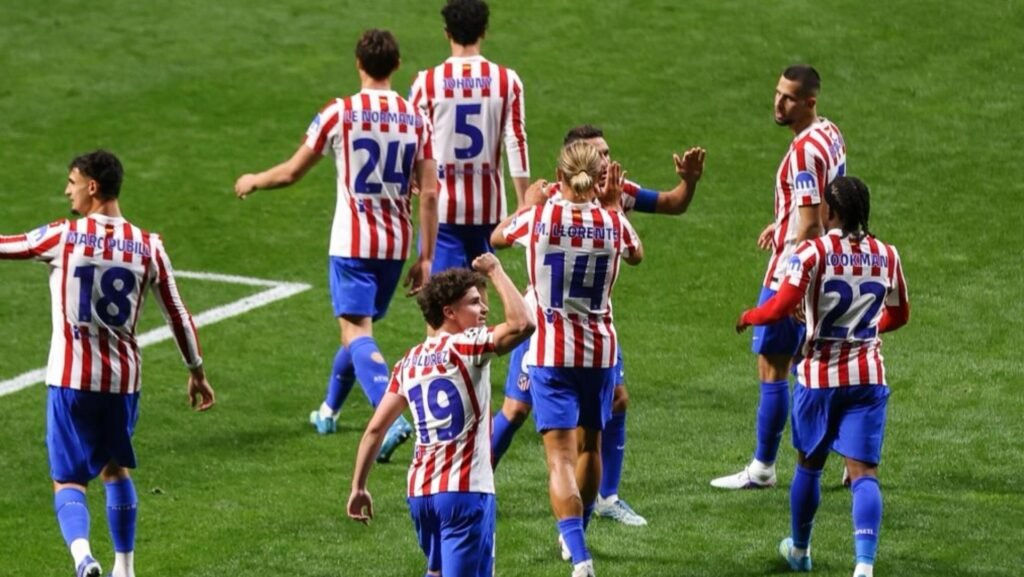 Julián, Giuliano y Sørloth estarán disponibles para la vuelta de Londres ante el Arsenal tras aliviar a Simeone tras salir tocados ayer