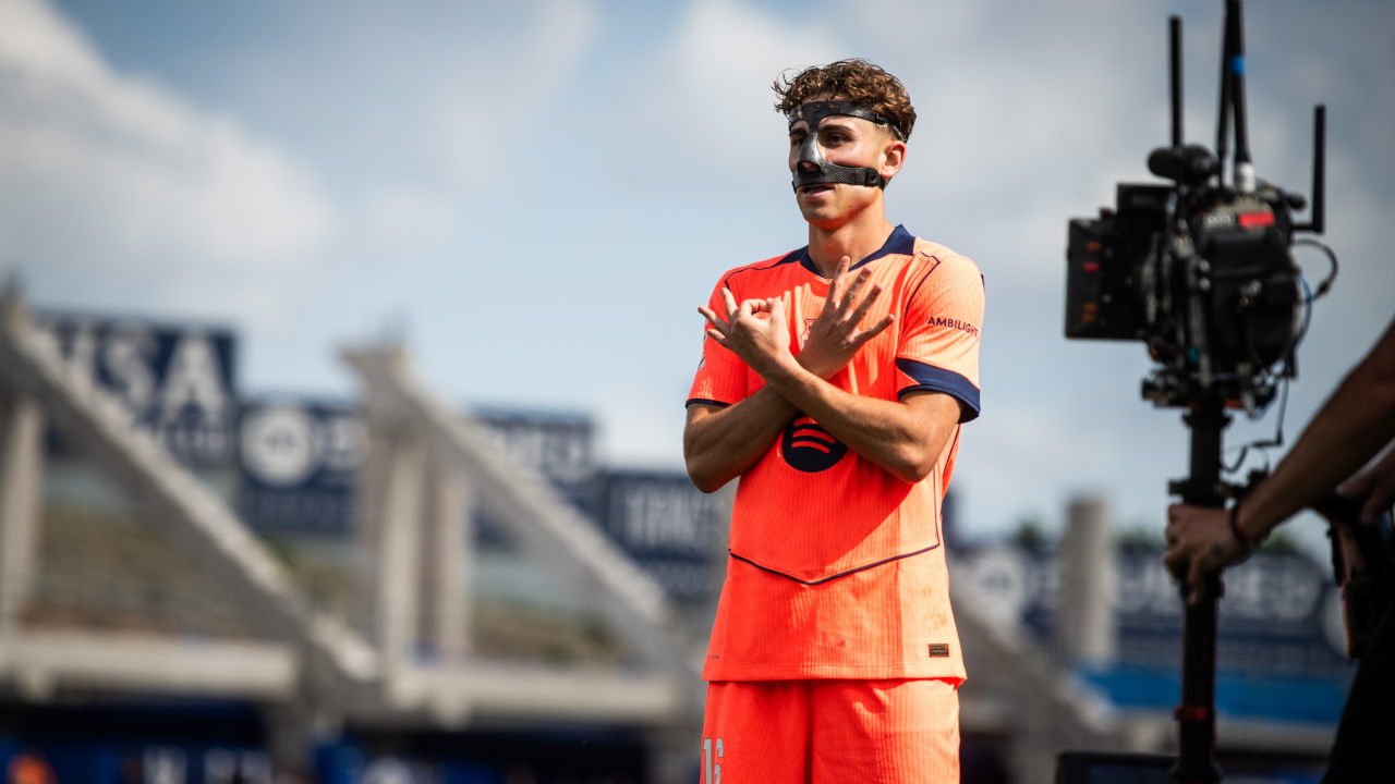 Fermín haciendo la celebración de Lamine. Vía: X/@FCBarcelona