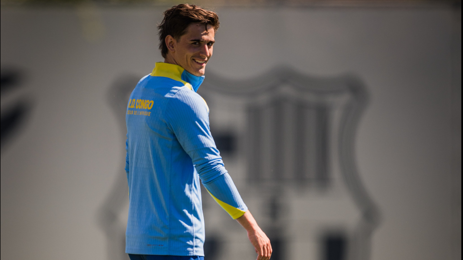 Gavi en el entrenamiento previo al partido contra el Atlético. Vía X/@FCBarcelona