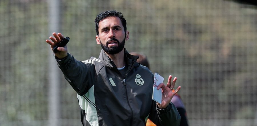 Álvaro Arbeloa, durante uno de los entrenamientos de esta semana. Vía X: @Realmadrid