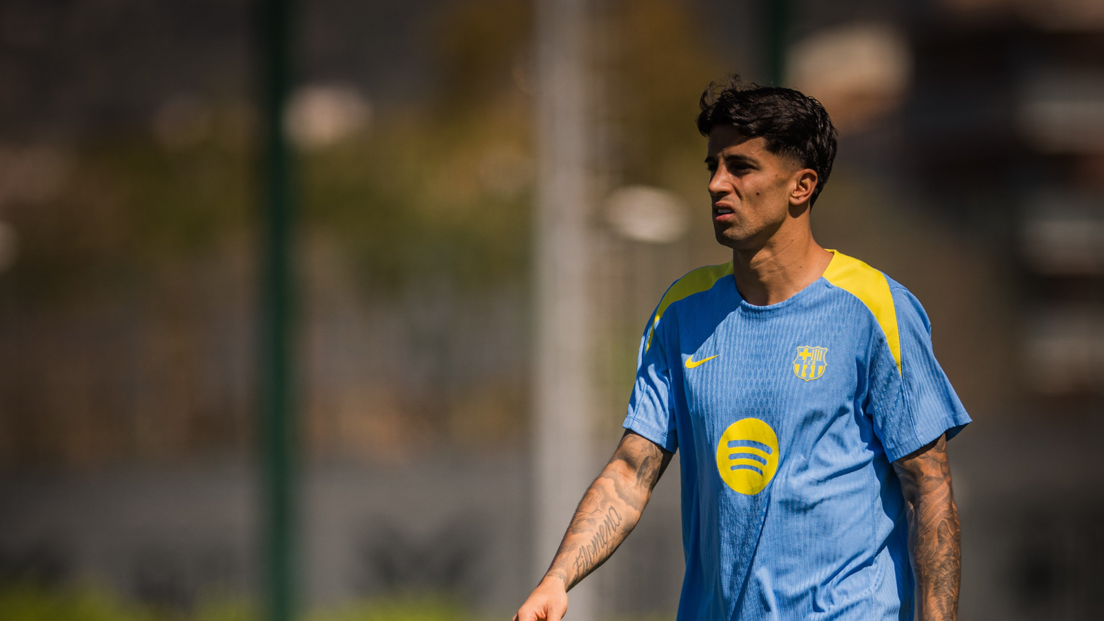 Joao Cancelo entrenando. Vía X/@FCBarcelona
